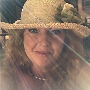 Meet your Posher, Trena